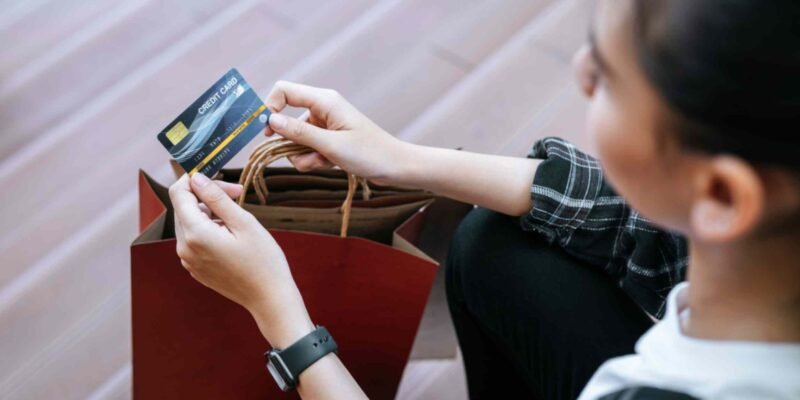 How to Use Travel Rewards Credit Cards